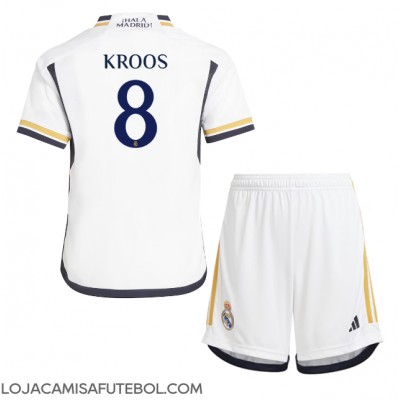 Camisa de Futebol Real Madrid Toni Kroos #8 Equipamento Principal Infantil 2023-24 Manga Curta (+ Calças curtas)